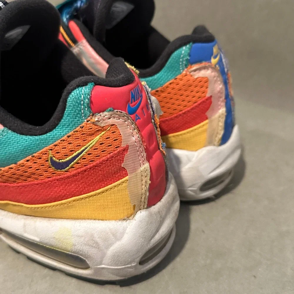Nike Air Max 95 Be True Pride Multi Color Rainbow Sneakers CK0262-100 Mens 8.5
